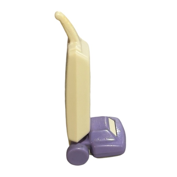 Vintage Little Tikes Dollhouse Vacuum Cleaner - Picture 3 of 4